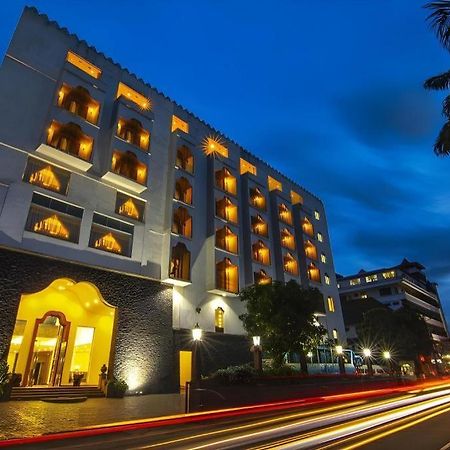 The Royal Kandyan Bagian luar foto