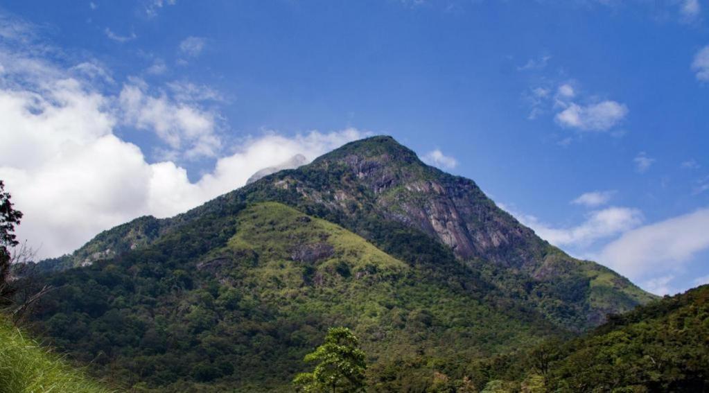 The Royal Kandyan Bagian luar foto