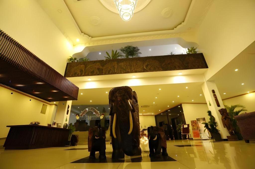 The Royal Kandyan Bagian luar foto