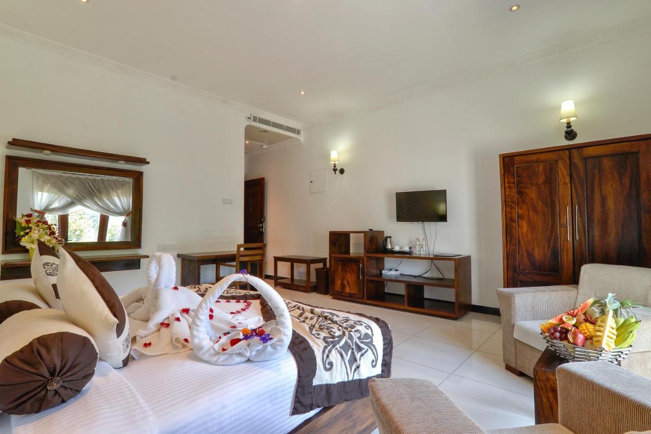 The Royal Kandyan Bagian luar foto
